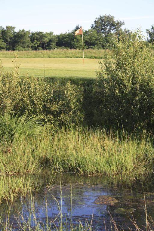 Le Clos Du Golf Dame-Marie-les-Bois Exterior foto