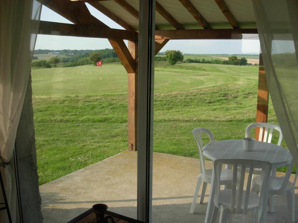 Le Clos Du Golf Dame-Marie-les-Bois Exterior foto